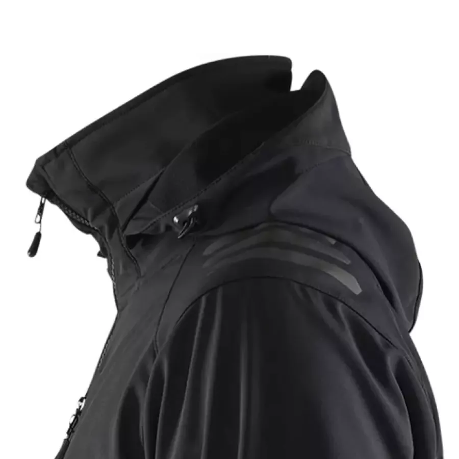 **Detachable Hood** offers flexible protection that adapts to shifting weather.
