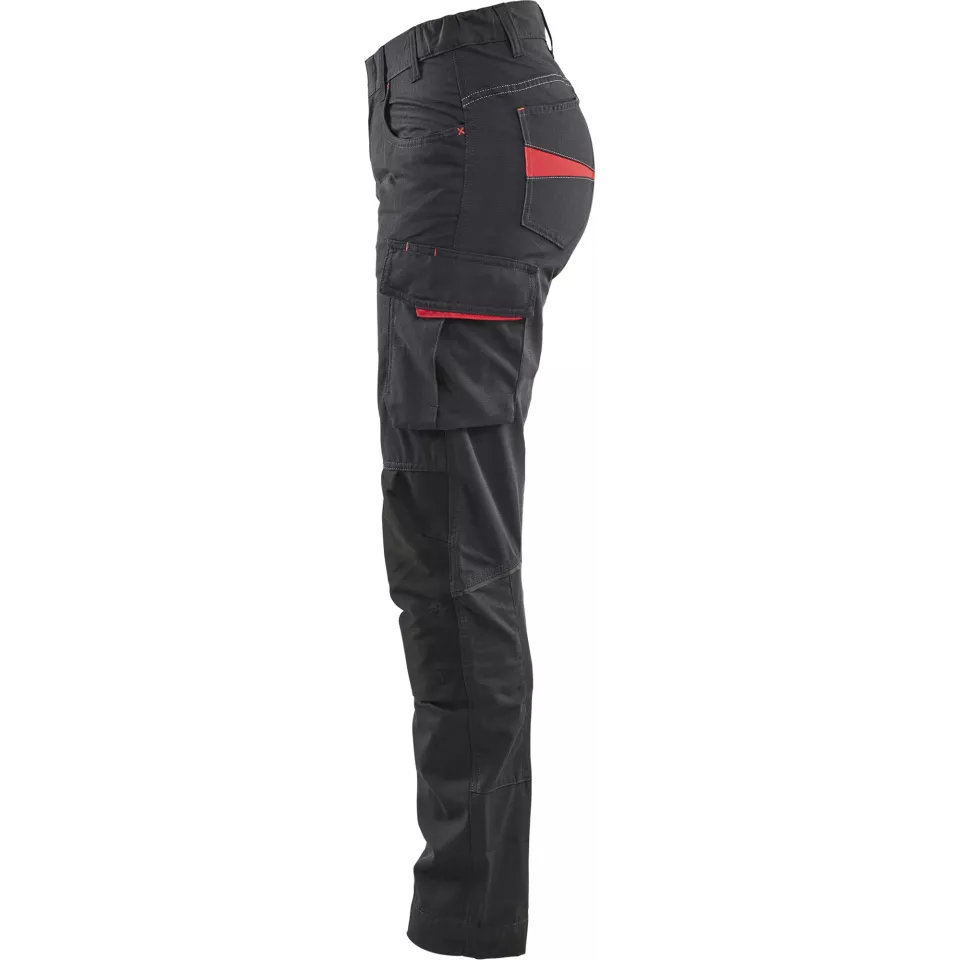 Pocket System · Phone Pocket feature highlight