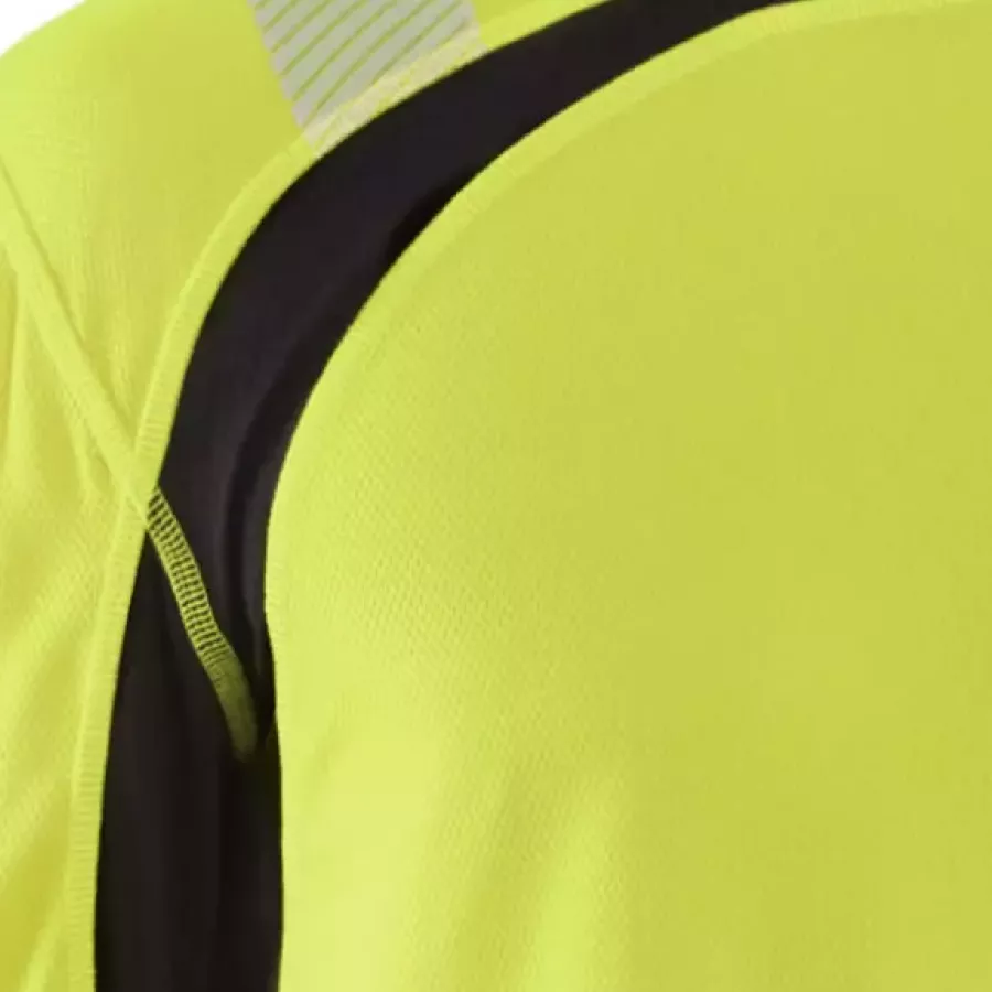 **Moisture-Wicking Mesh** draws sweat away to keep you cool and dry during hot days.