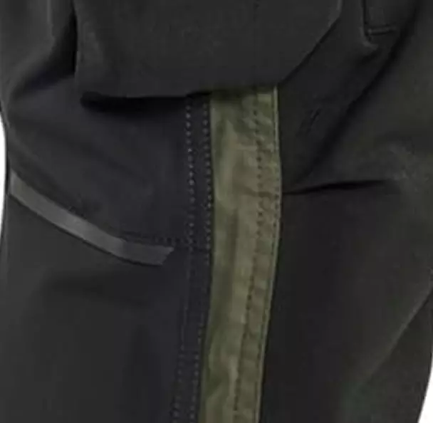 Haltbarkeit ist in diese Hosen eingebaut mit **CORDURA®-verstärkten Nageltaschen** und einer **verstärkten Zollstocktasche**. Dies bietet zusätzliche Festigkeit dort, wo Sie sie am meisten brauchen, und stellt sicher, dass Ihre Hosen den Belastungen des täglichen Gebrauchs standhalten und länger halten können.