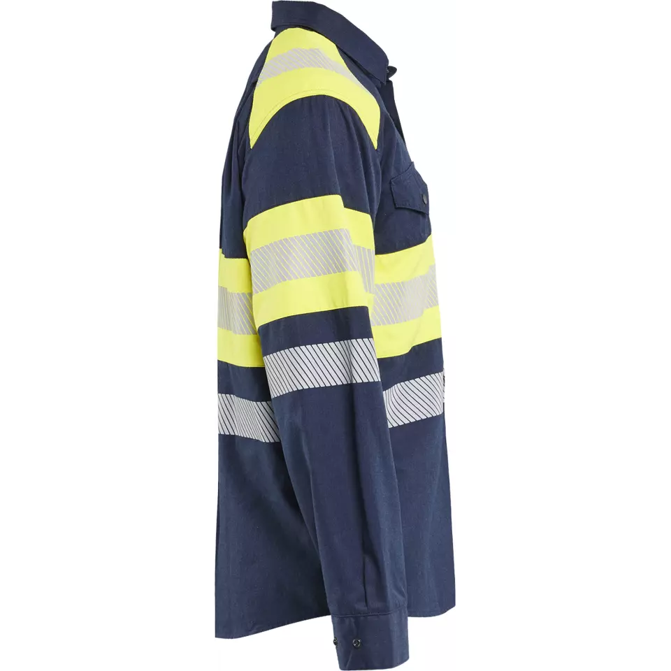 Cuff Style · Snap Buttons feature highlight