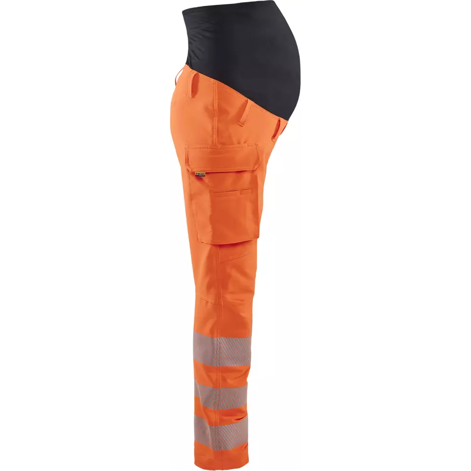 Pocket System · Phone Pocket feature highlight