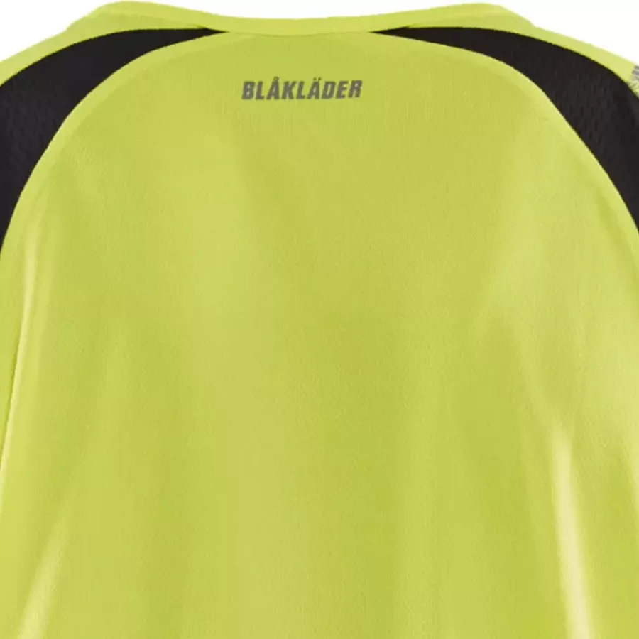 **UV Protection** defends against sunlight, keeping you cool and protected during outdoor work.