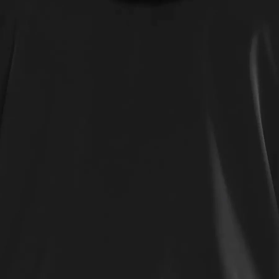 **Wasserbeständigkeit** schützt Sie vor Regen und hält Sie trocken und komfortabel.