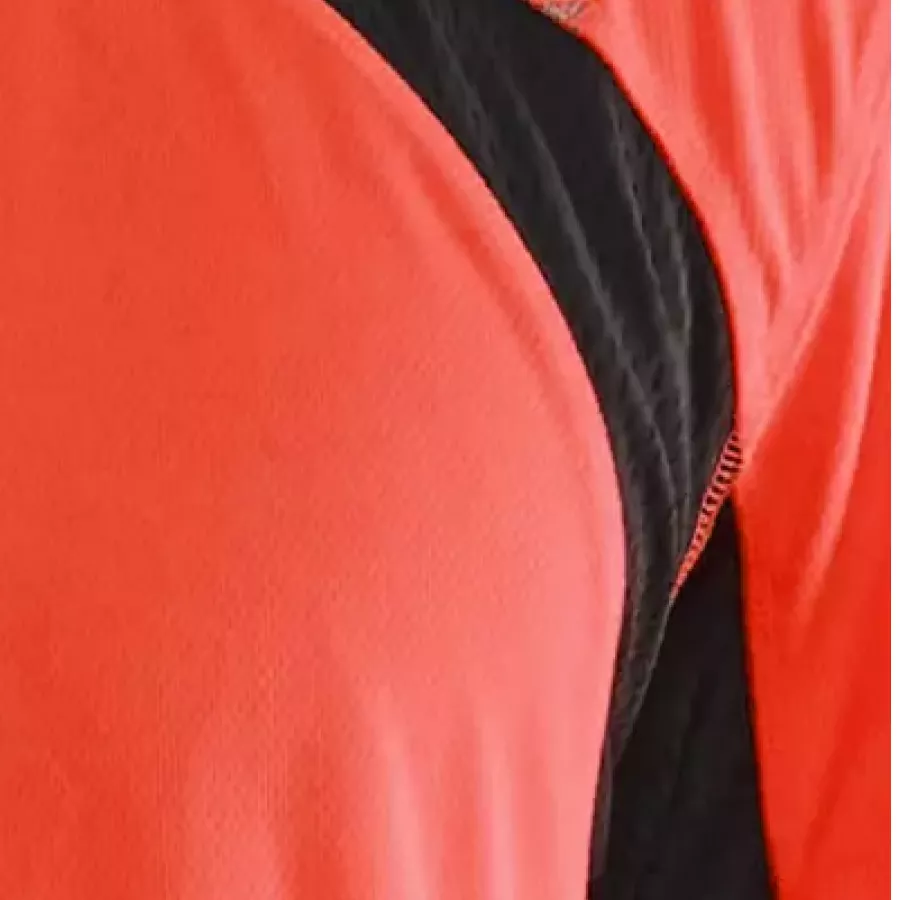 **Moisture-Wicking Mesh** draws sweat away to keep you cool and dry during hot days.