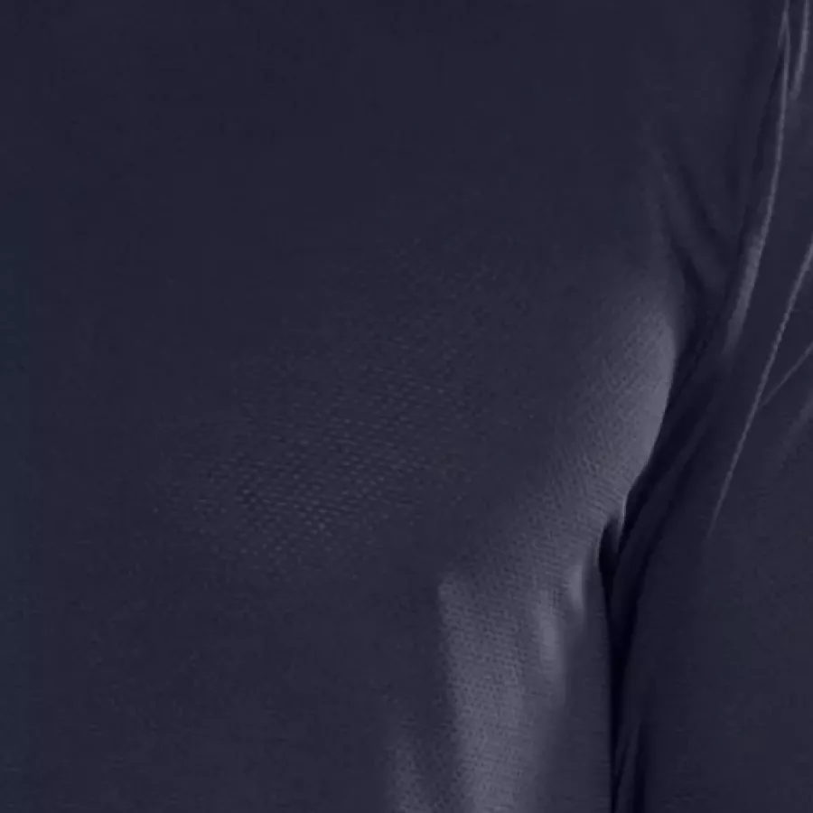 **UV Protection** helps reduce sun impact so you can work outdoors with cool, confident ease.