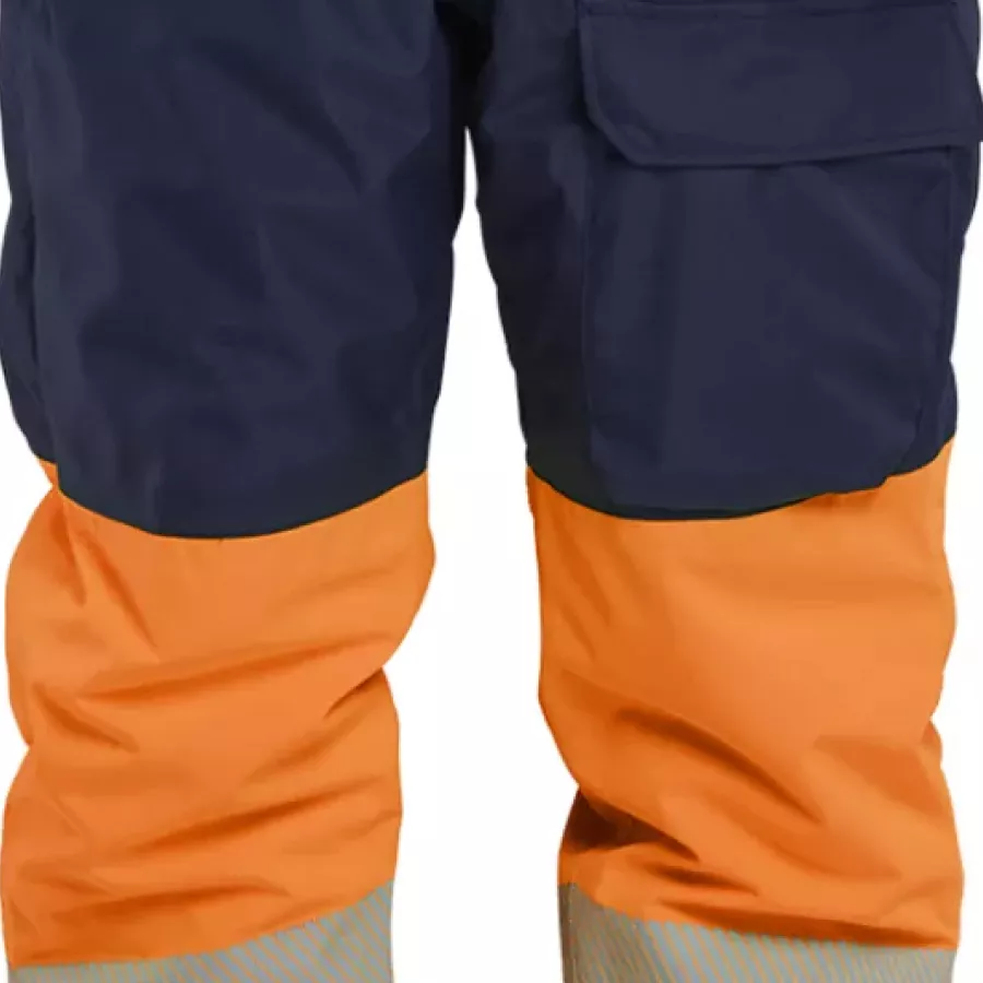 **Inner Knee Protection Pockets** allow integration of knee pads for added comfort during kneeling tasks.