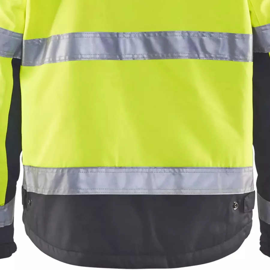 **Extended Back** gives you extra warmth and coverage so you stay comfortable during long shifts outdoors.