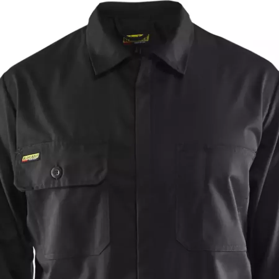 **Hidden Two-Way Zipper** offers easy, flexible access while maintaining a sleek, protective fit.