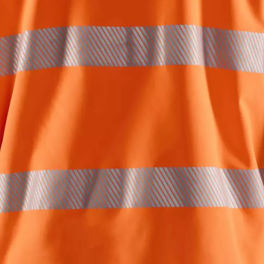 **Wide Segmented Reflectors** enhance visibility so you can work safely in low-light conditions.