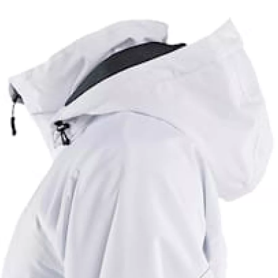 **Detachable Hood** offers flexible protection that adapts to shifting weather.