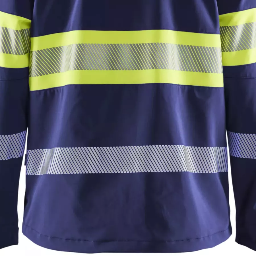 **Extended Back** adds extra coverage that keeps you comfortably protected as you move.