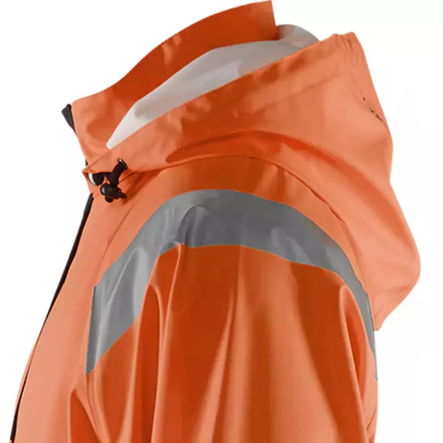 **Detachable Hood** gives you flexible protection that can be removed when not needed.