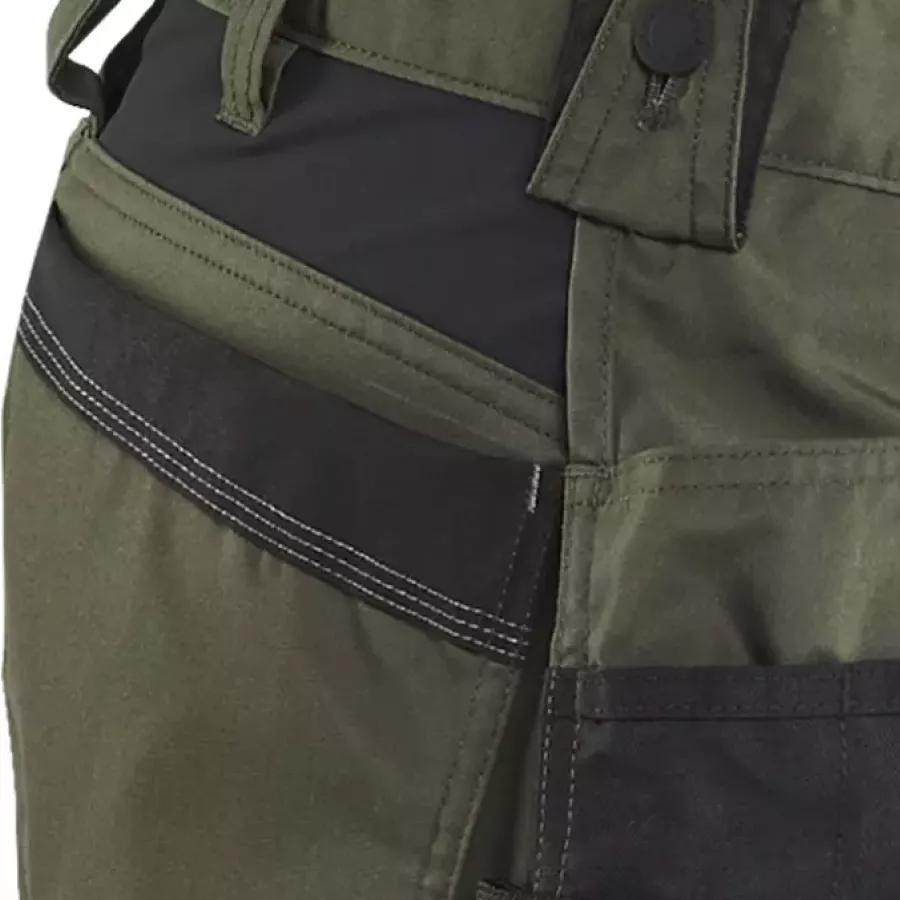 **Stretch Panels** let the shorts move naturally with you for flexible, all-day comfort.