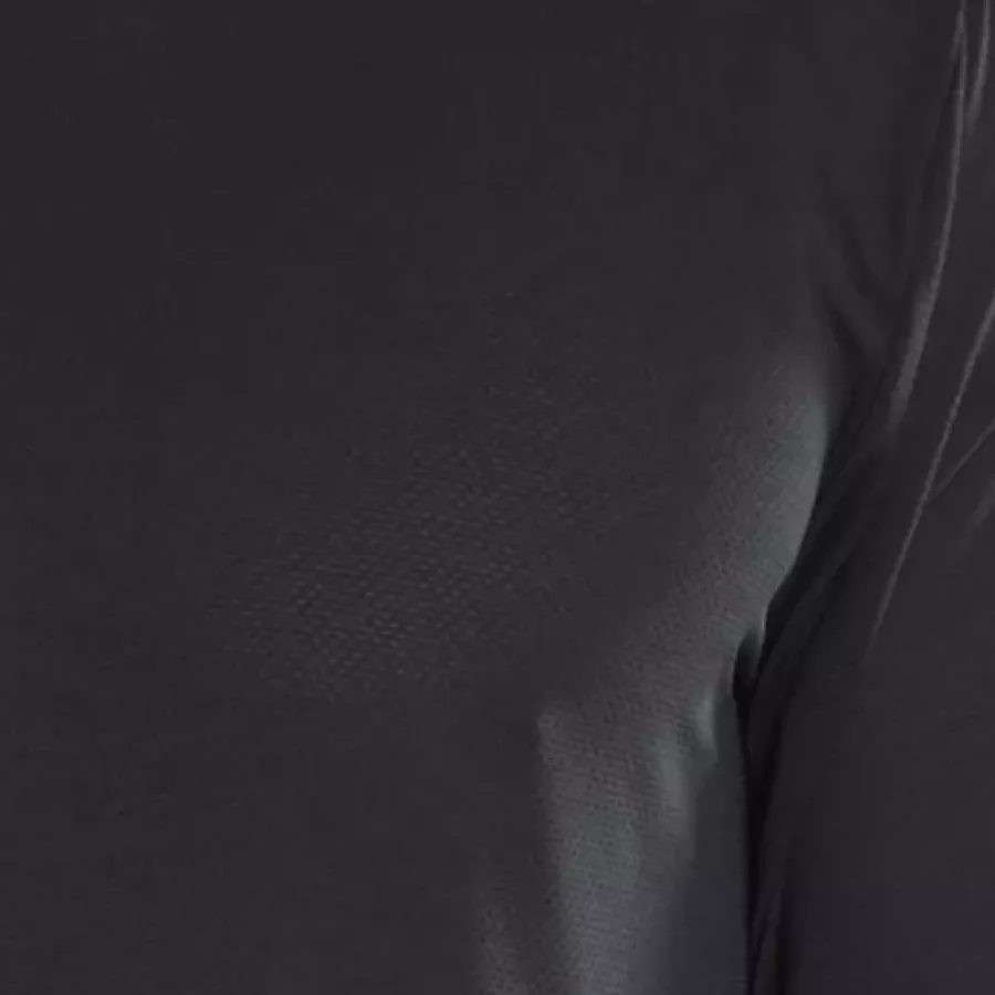 **UV Protection** helps reduce sun impact so you can work outdoors with cool, confident ease.
