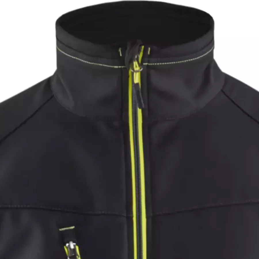 **Stehkragen** bietet warmen, bequemen Nackenschutz mit einem sauberen, strukturierten Look.