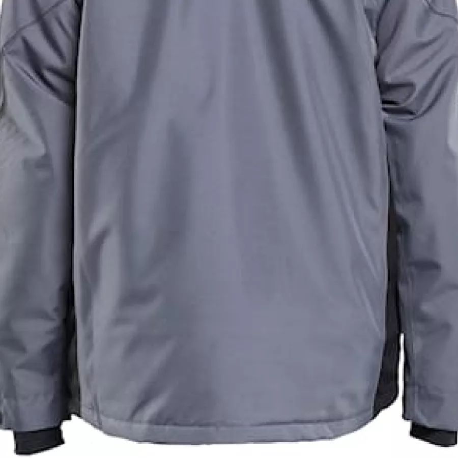 **Extended Back** provides extra coverage and warmth when you bend or move.