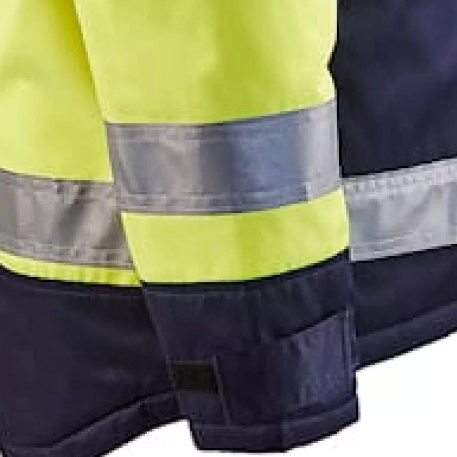 **Adjustable Velcro Cuffs** allow a secure, customized fit to keep cold air out.