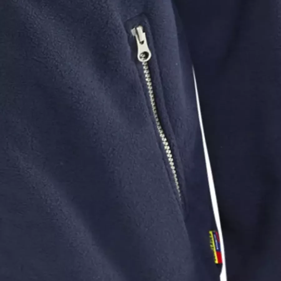 **Zipper Pocket** provides safe and convenient storage for personal items.