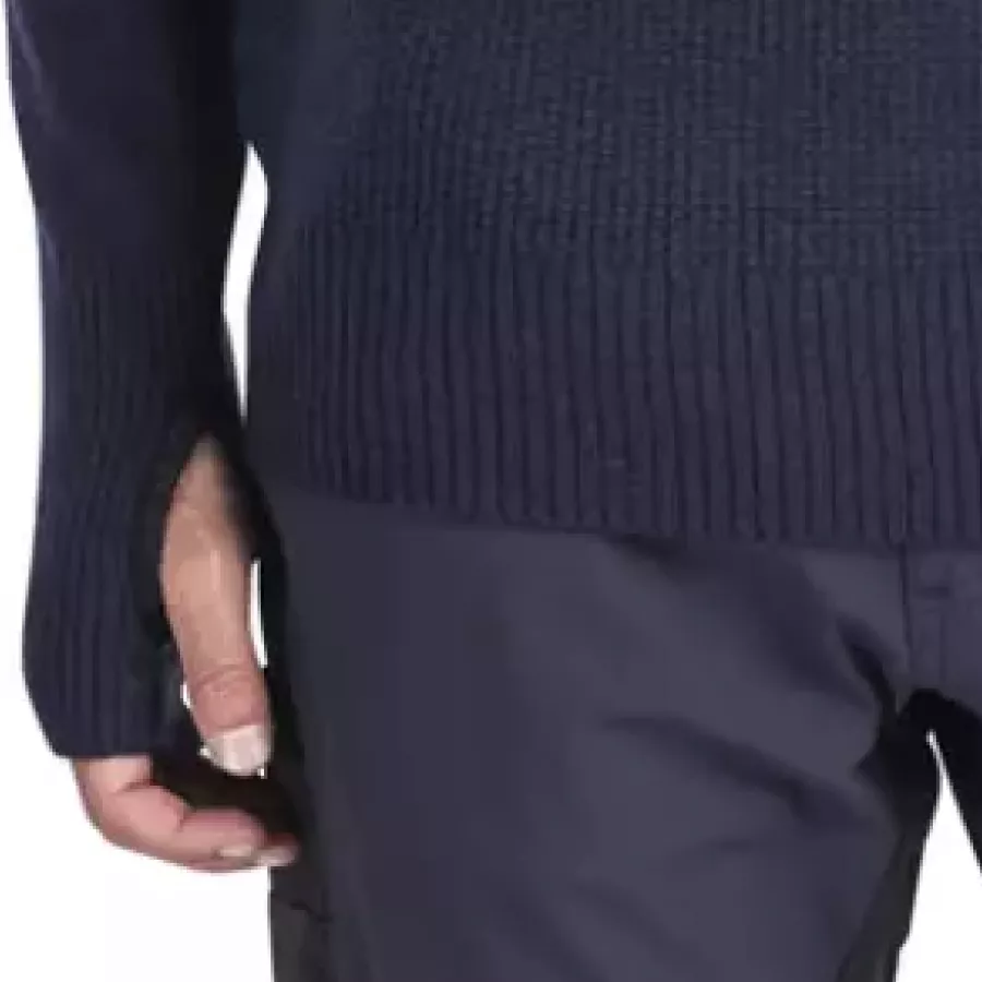 **Sleeve Cuffs with Thumbhole** lock sleeves in place and add extra warmth for your hands during colder days.