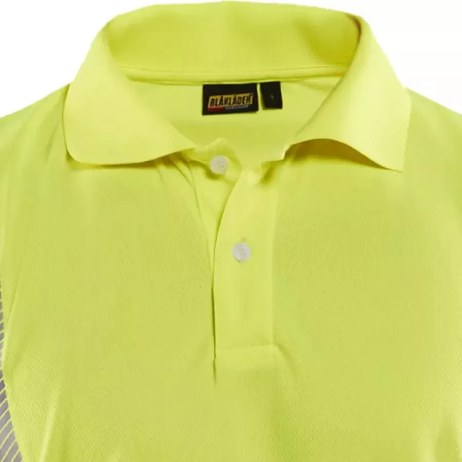 **Oxford Collar** gives you a smart, comfortable fit that keeps you looking professional all day.