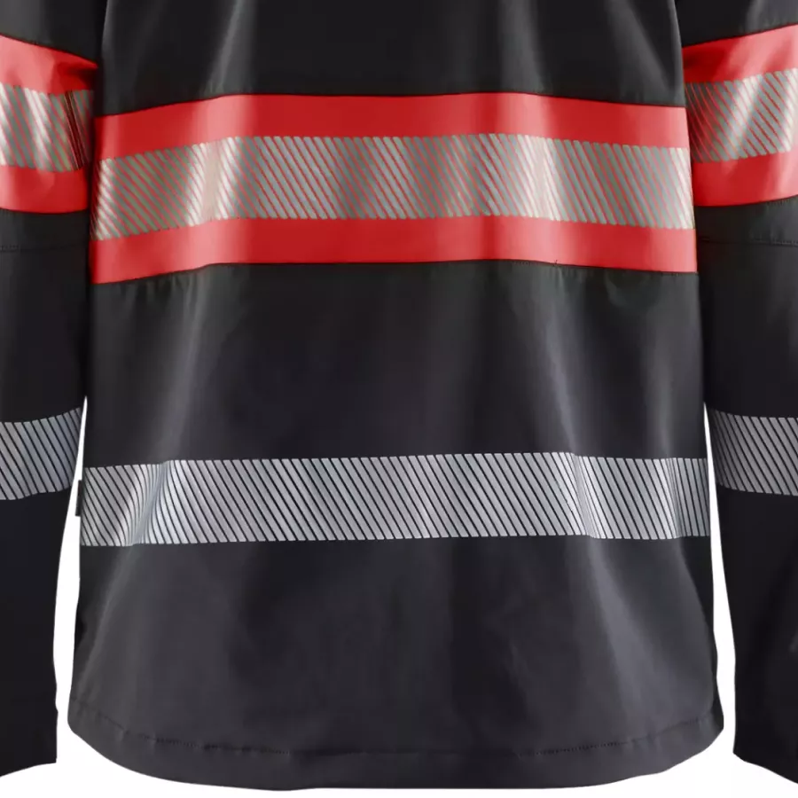 **Extended Back** adds extra coverage that keeps you comfortably protected as you move.