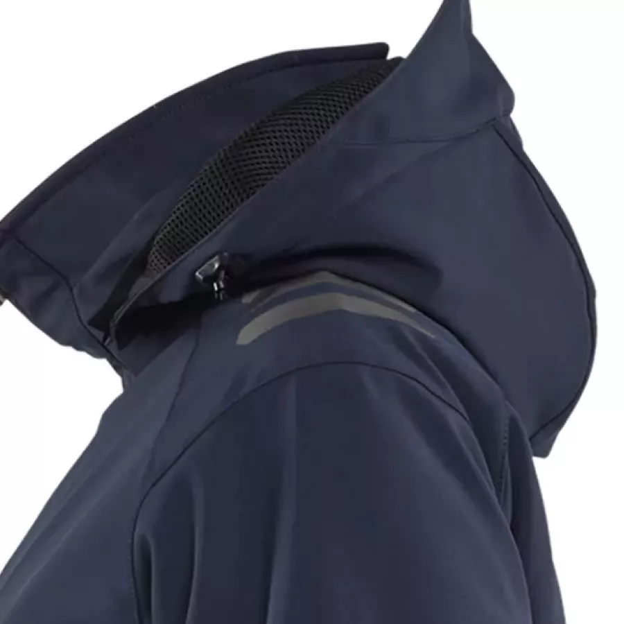 **Detachable Hood** provides adaptable weather protection, easily removed or attached depending on conditions.