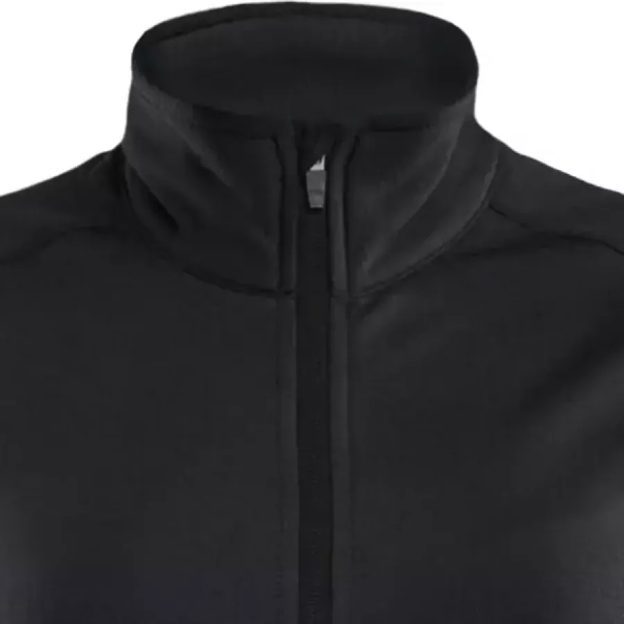 **Stand-Up Collar** delivers extra neck protection and helps retain heat.