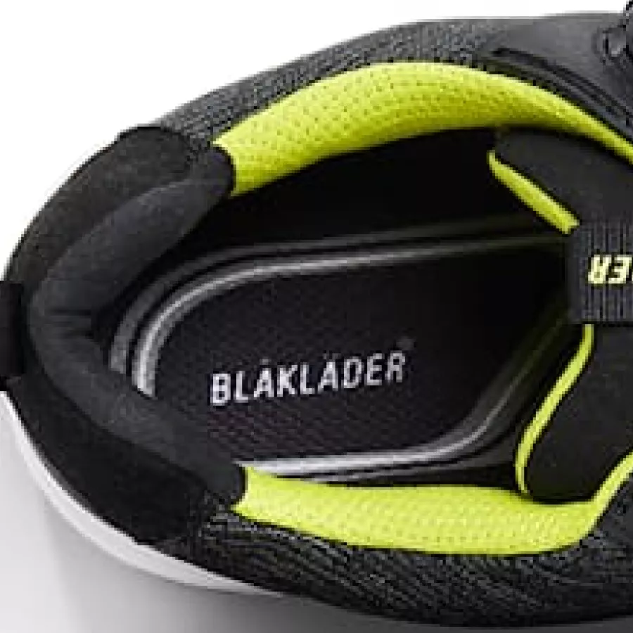 **Soft PU insole** cushions your stride so your feet stay comfortable from start to finish.