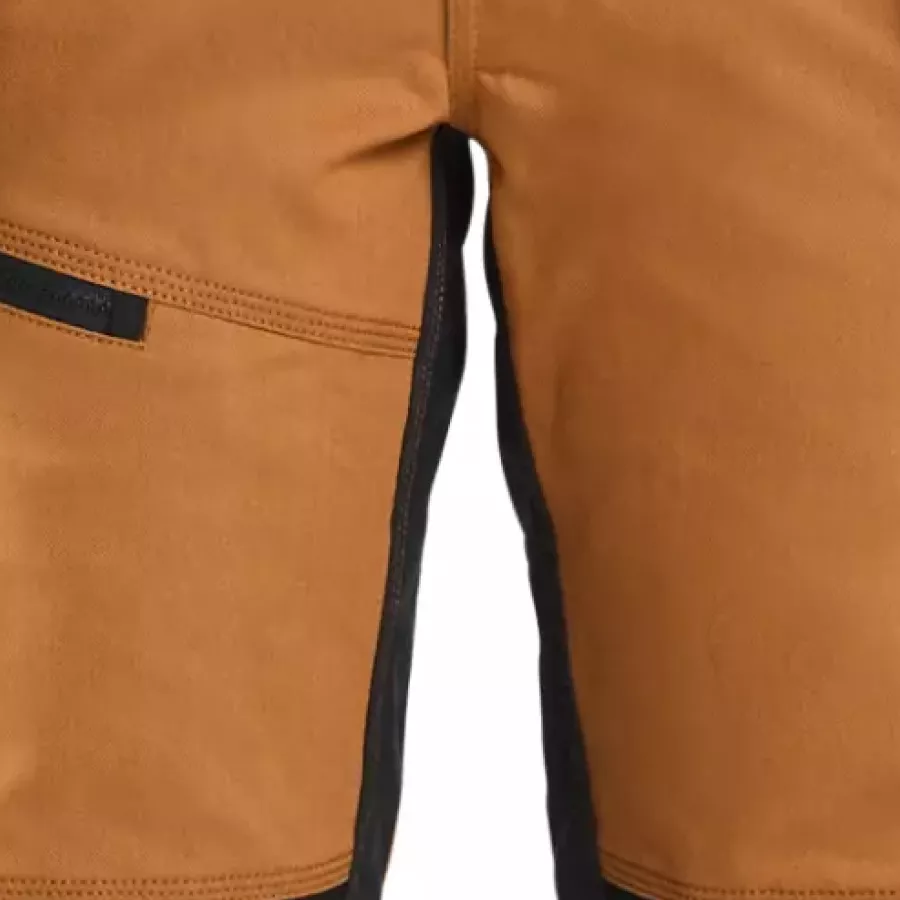 **Stretch Fabric** follows your every motion for effortless mobility throughout the day.