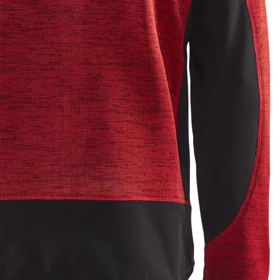 **Softshell Reinforcements** add durable support so you can work freely