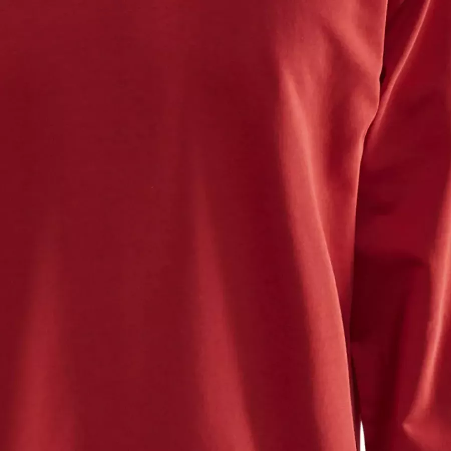 **Long Sleeves** offer full coverage and freedom of movement for everyday wear.