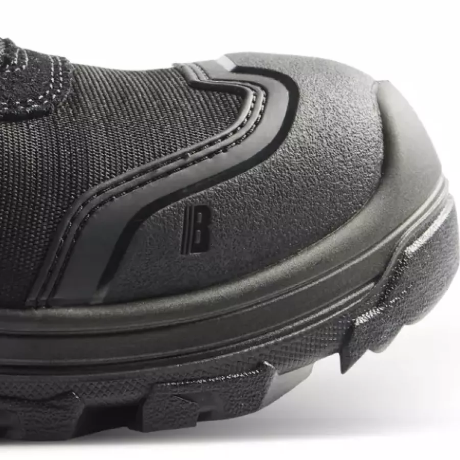 **Composite Toe Cap** protects your feet from impacts while keeping the boots lightweight for all-day wear.