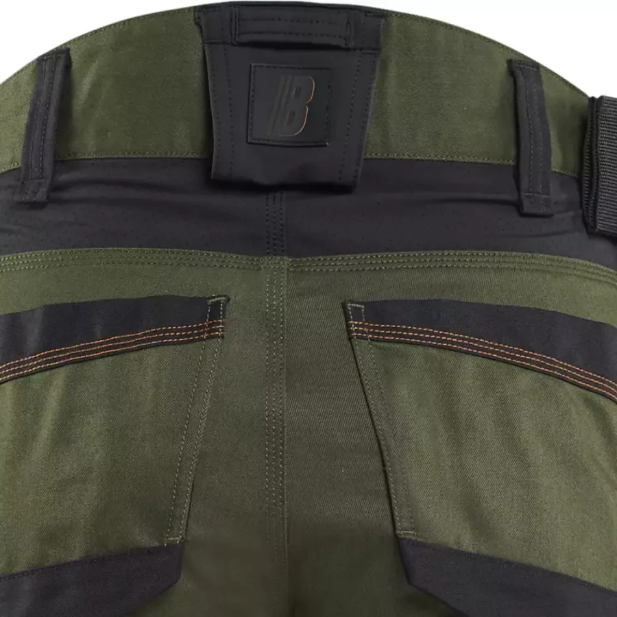 **Raised Waist at Back** gives you a secure, comfortable fit that stays in place as you move.