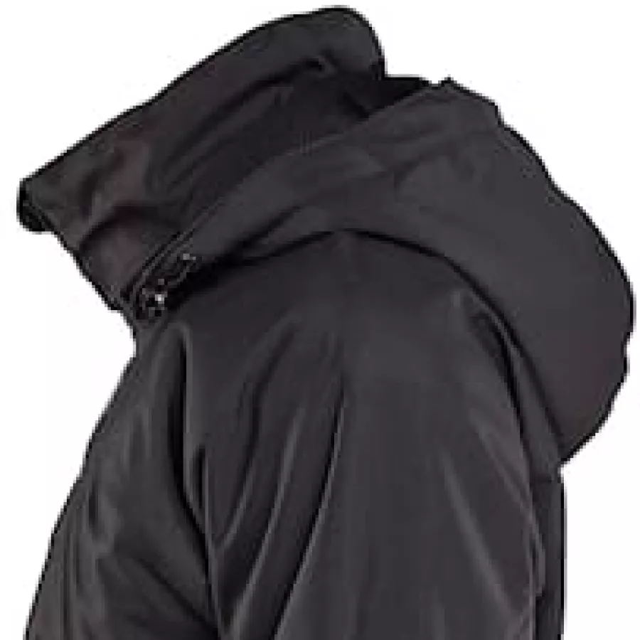 **Detachable Hood** offers flexible protection that adapts to shifting weather.