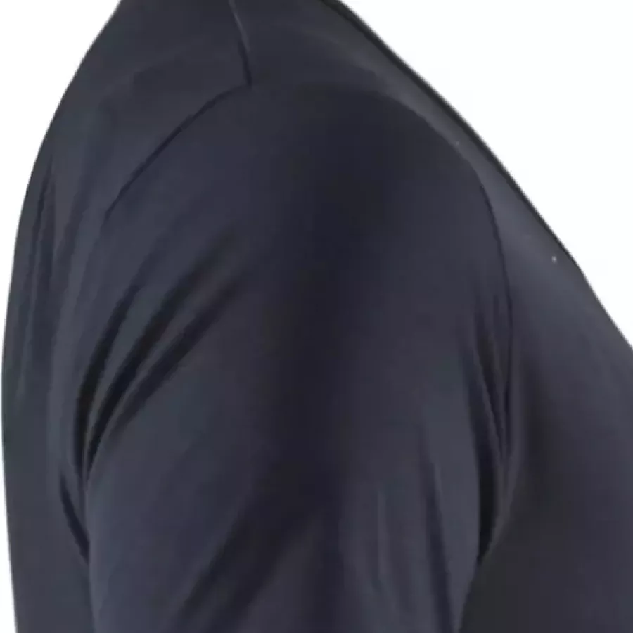 **Verstärkte Schulternaht** verbessert die Haltbarkeit für langanhaltende Haltbarkeit.