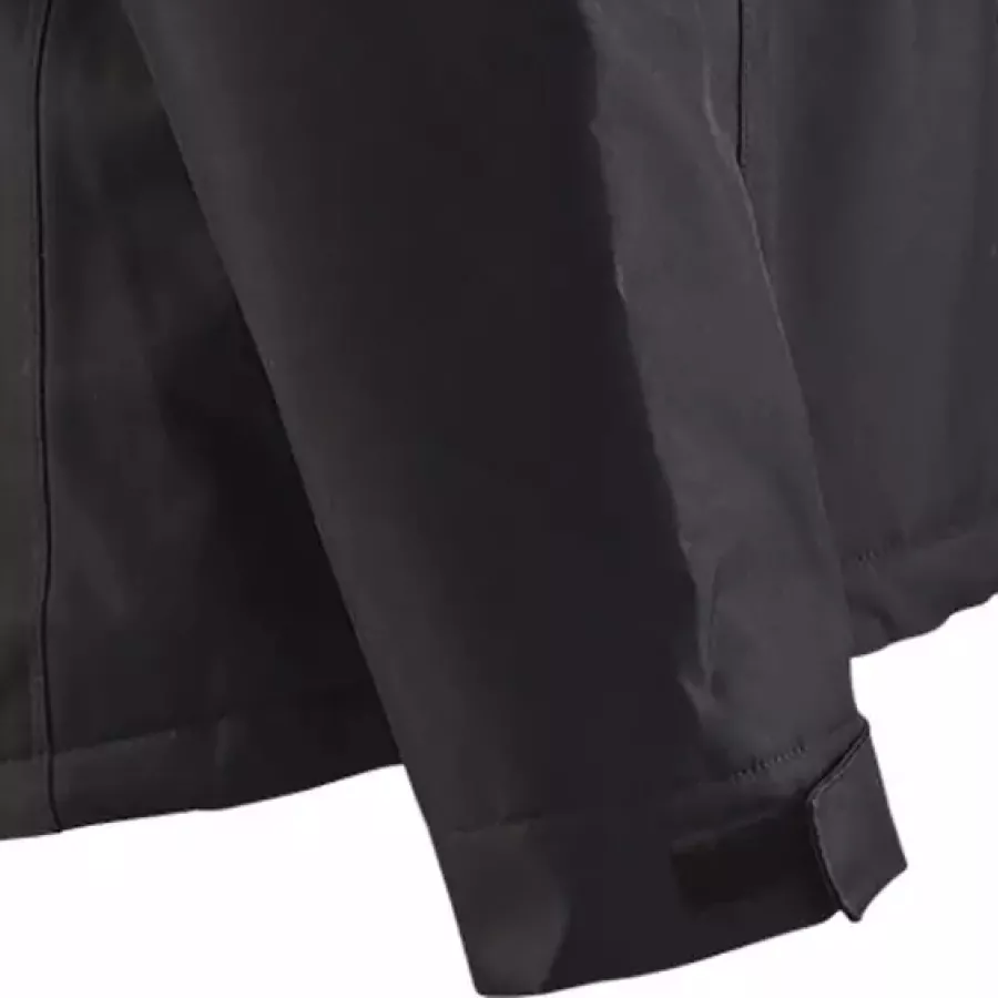 **Adjustable Velcro Sleeve Cuffs** seal out wind and let you fine-tune your fit for all-day comfort.