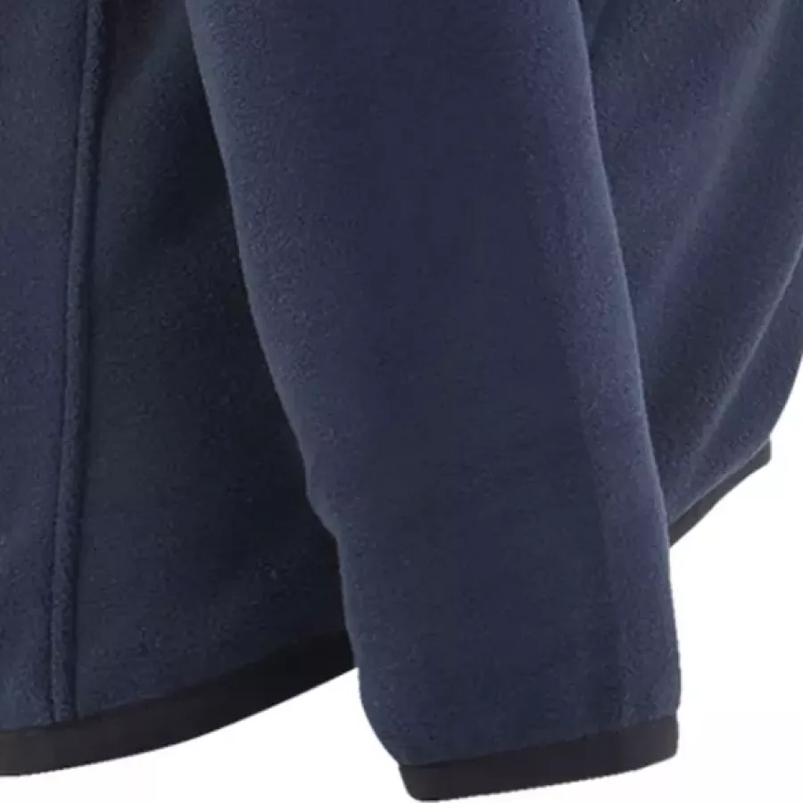 **Elastic Cuffs** help seal in heat while ensuring a comfortable, secure fit.