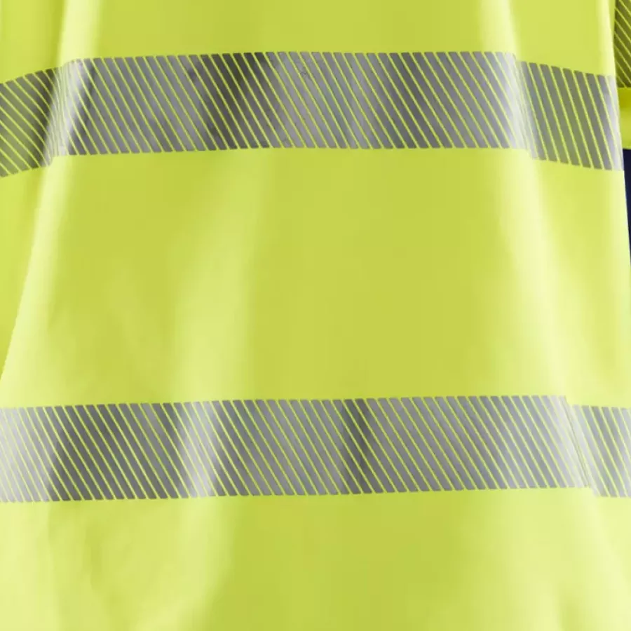 **Wide Segmented Reflectors** enhance visibility so you can work safely in low-light conditions.