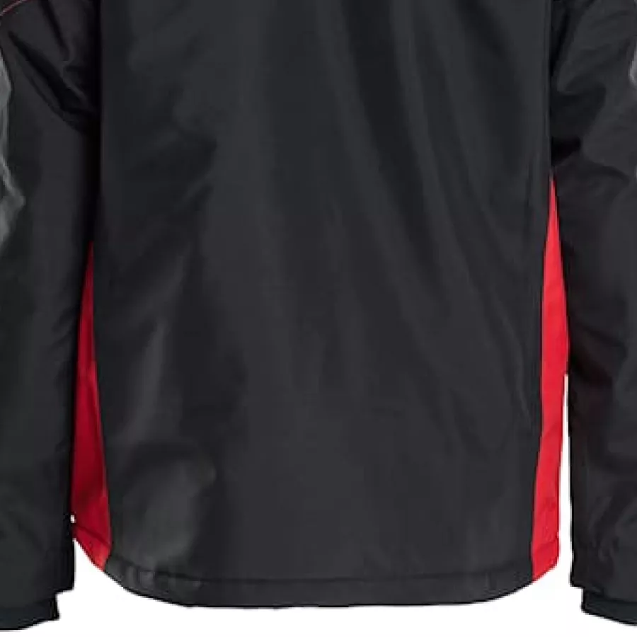 **Extended Back** provides extra coverage and warmth when you bend or move.