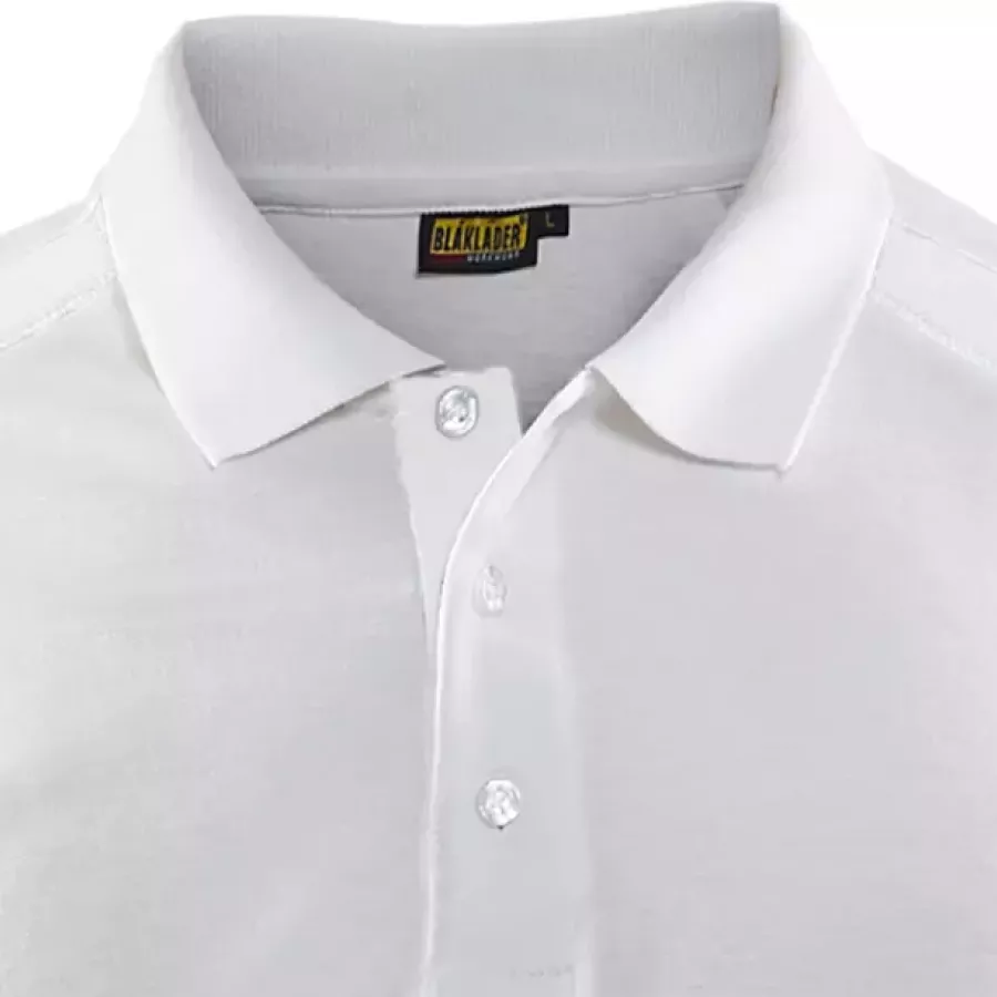 **Oxford Collar** gives your polo a smart, comfortable shape that holds up all day.