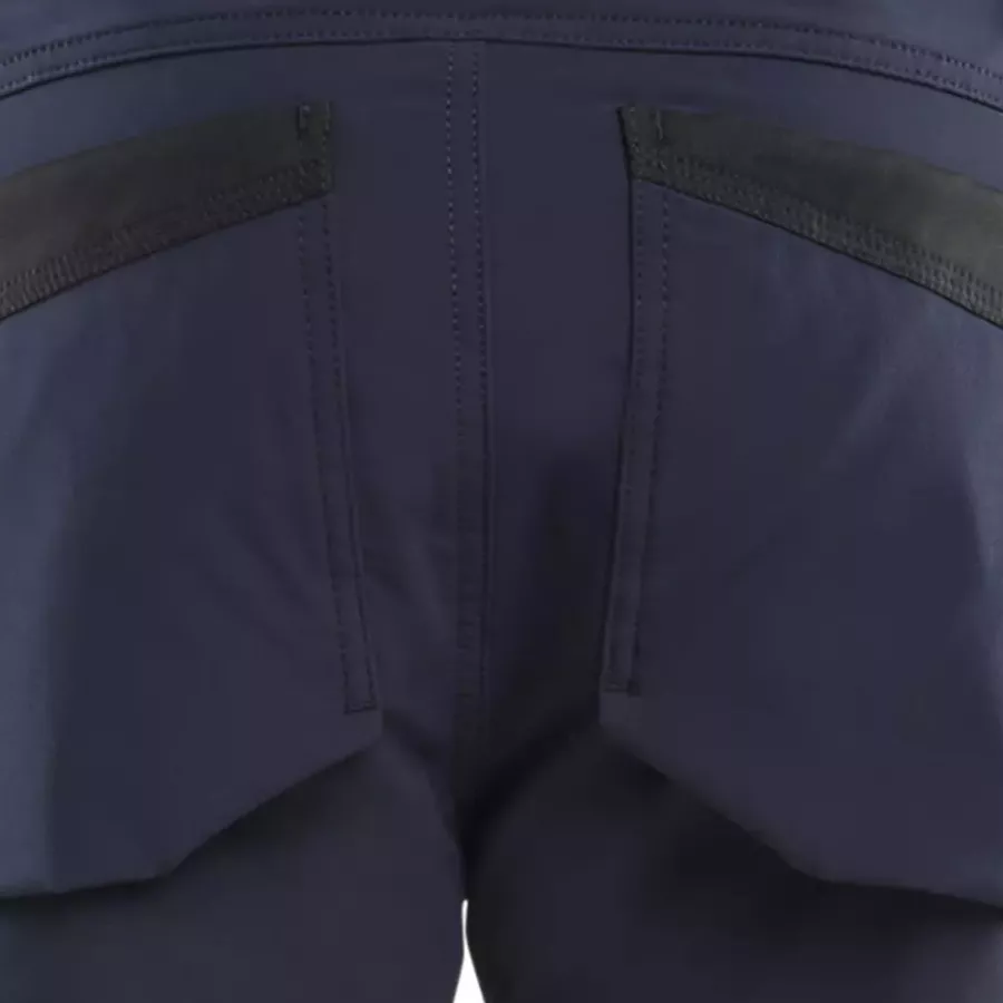 **Reinforced Back Pockets** provide extra strength for carrying heavier items with confidence.