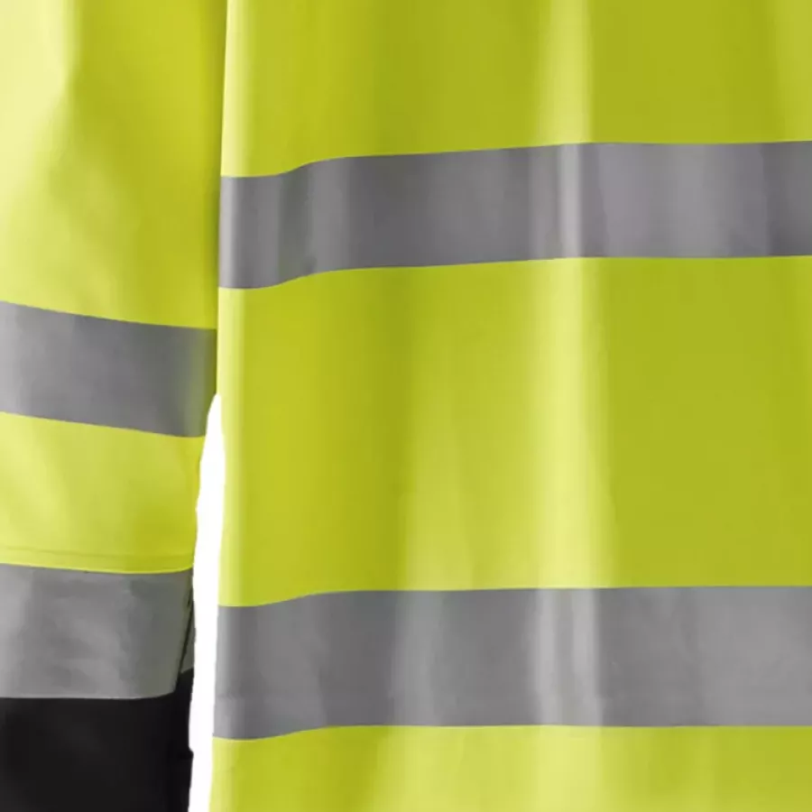 **Wide Reflective Tape** enhances visibility in low-light and high-risk environments.