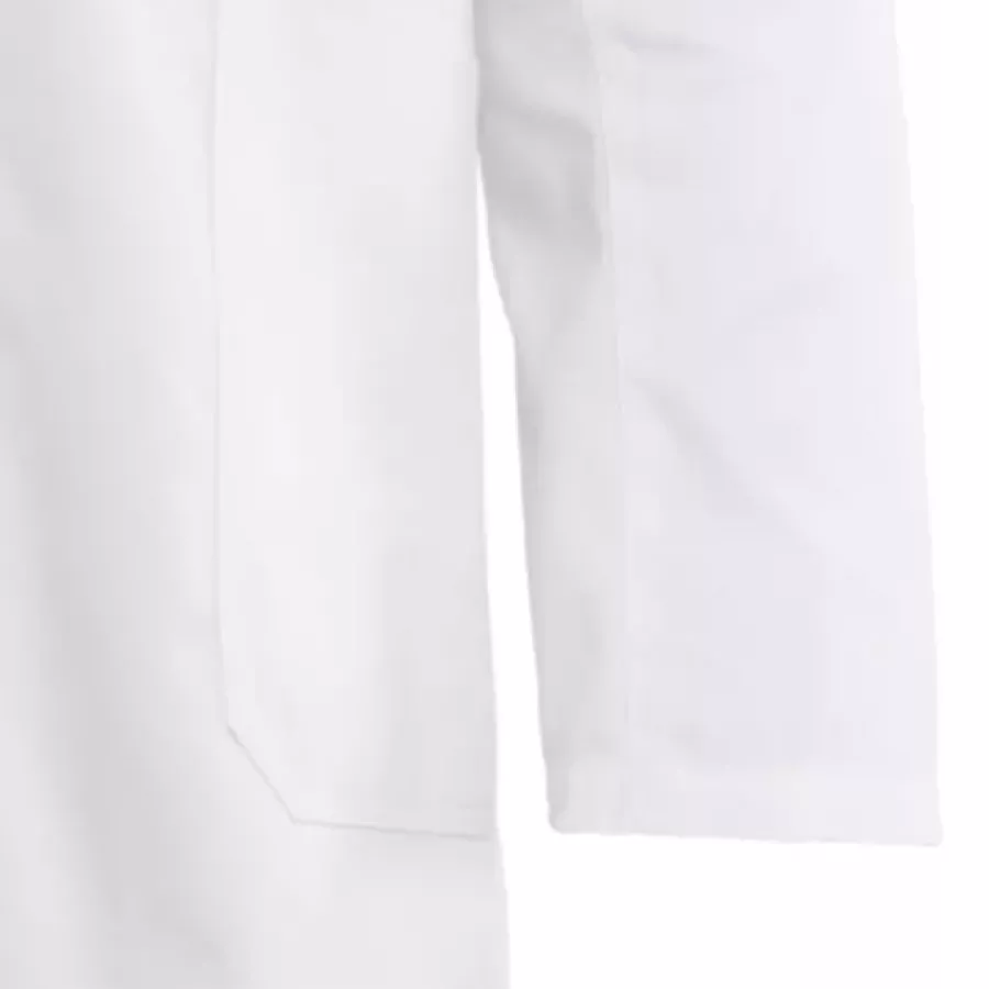 **Open Cuffs** allow easy movement and quick sleeve adjustments during busy tasks.