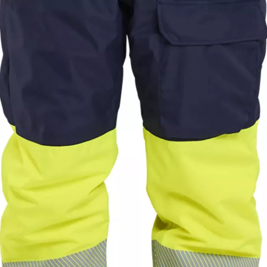 **Inner Knee Protection Pockets** allow integration of knee pads for added comfort during kneeling tasks.