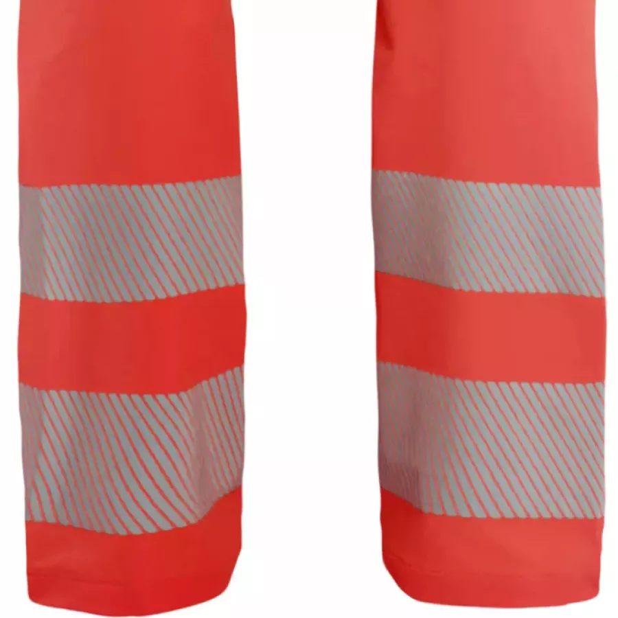 **Segmented Reflective Strips** ensure high visibility from every angle, even in low light.