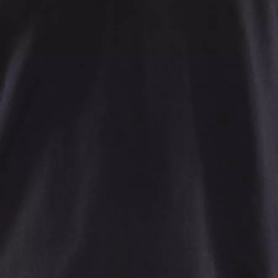 **100 % Baumwollstoff** fühlt sich weich auf der Haut an und sorgt den ganzen Tag für natürlichen Tragekomfort.