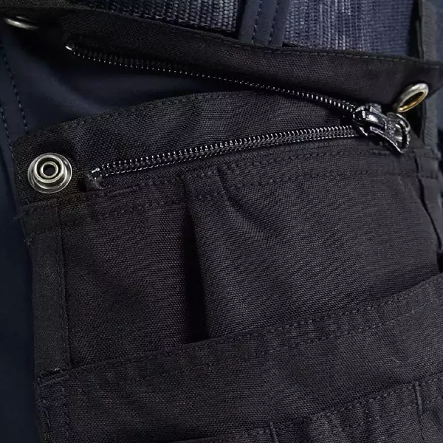 **Detachable Tool Pockets** give you flexible storage you can add or remove depending on the task.