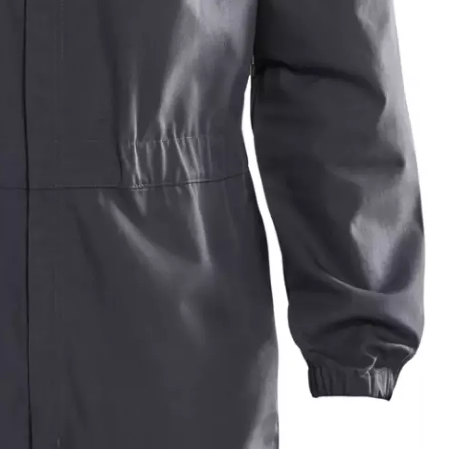 **Elastic Bands at Cuffs** keep sleeves snug and hygienic while letting you work freely.