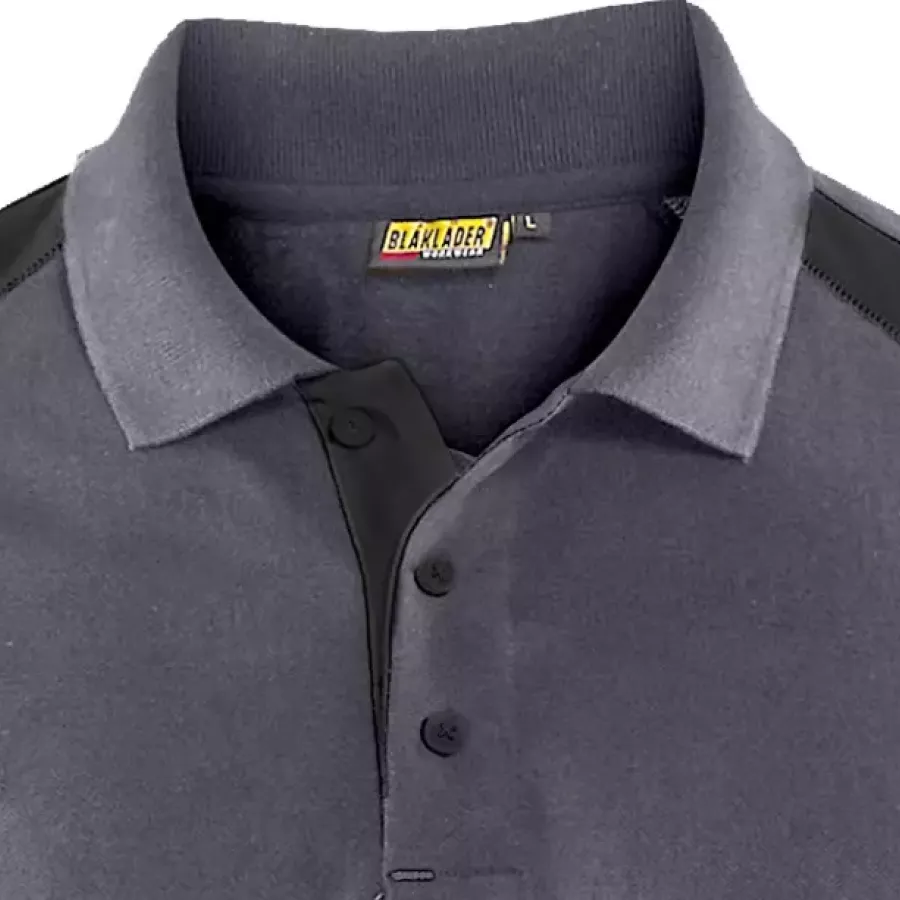 **Oxford Collar** gives your polo a smart, comfortable shape that holds up all day.